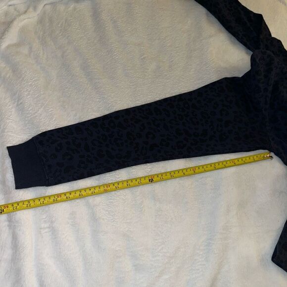 Z Supply Crewneck Sweatshirt Dress Navy Black Leopard Large GUC - Picture 12 of 12